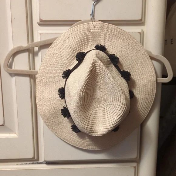 Stella & Dot | Accessories | Stella And Dot Straw Beach Hat  display picture 1